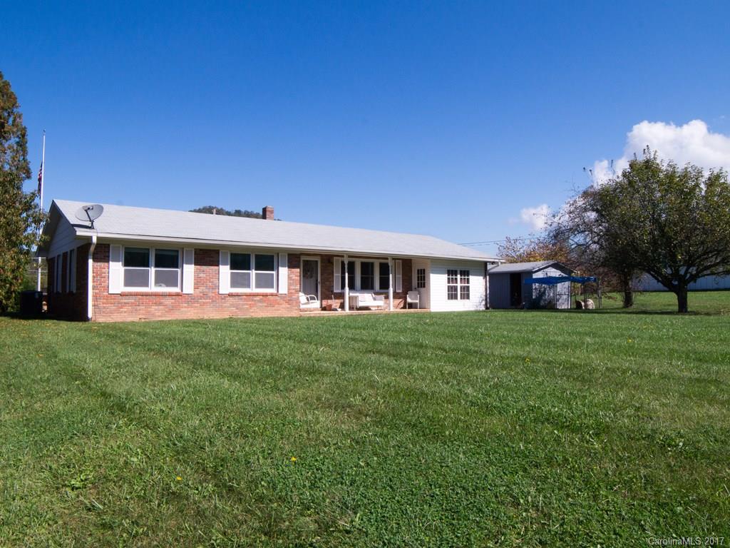1183 Cane River School Road Burnsville NC 28714