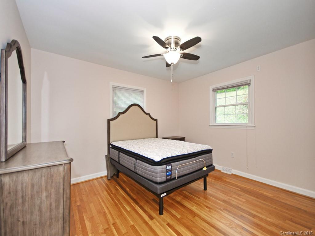 32 Killian Road Asheville NC 28804