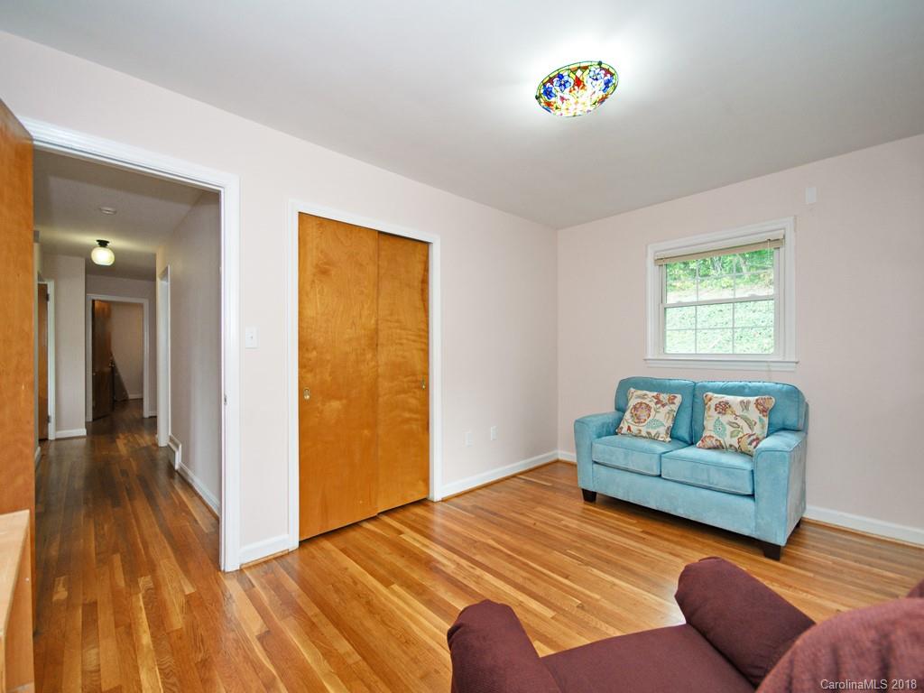 32 Killian Road Asheville NC 28804