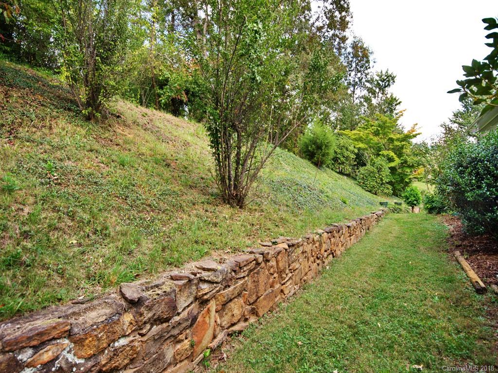 32 Killian Road Asheville NC 28804
