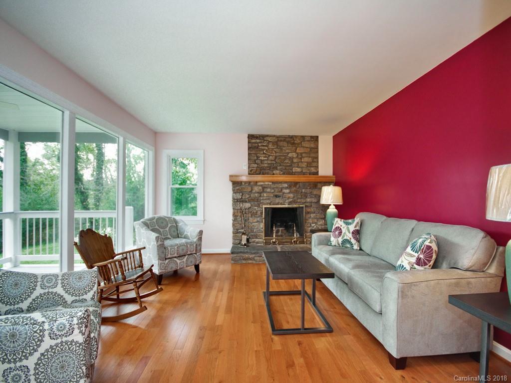 32 Killian Road Asheville NC 28804