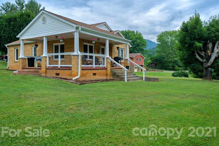 1943 Beaverdam Road Canton NC 28716