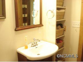 311 Old Sawmill Road Burnsville NC 28714