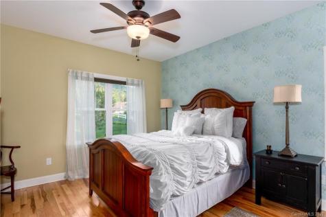 153 Fox Creek Drive Fletcher NC 28732
