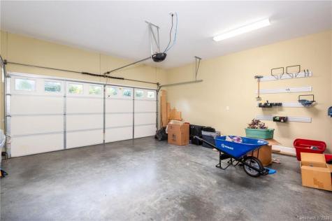 153 Fox Creek Drive Fletcher NC 28732