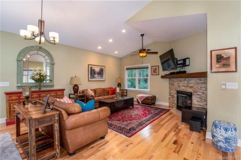 153 Fox Creek Drive Fletcher NC 28732