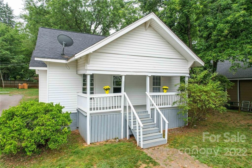 235 W B Street Newton NC 28658