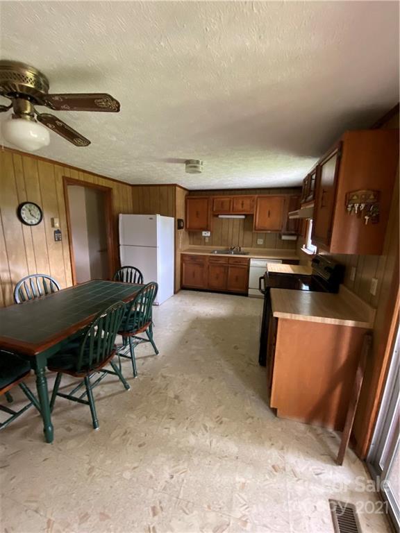 1210 Hendersonville Highway Pisgah Forest NC 28768