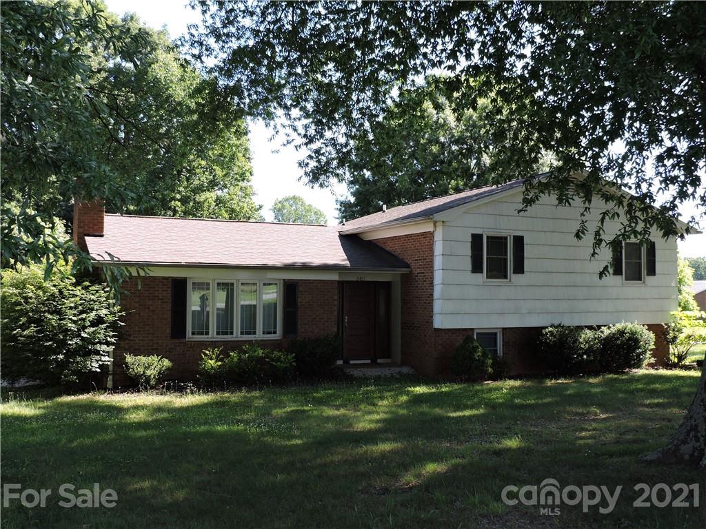 2451 12th Avenue Drive NE Hickory NC 28601