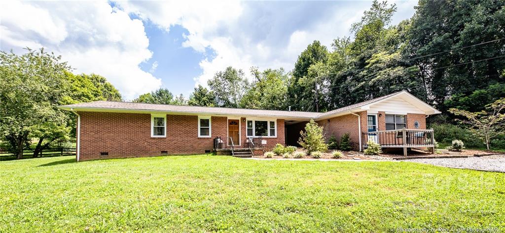 96 Rolling Hills Road Mills River NC 28759