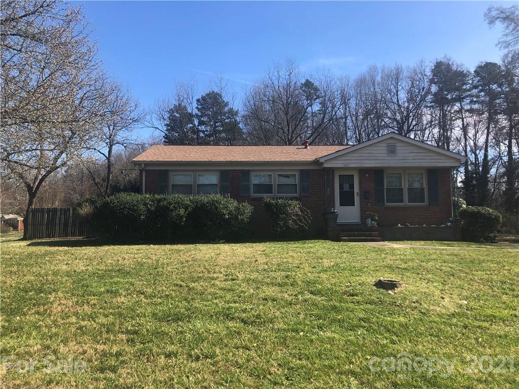 1001 Bramble Place Charlotte NC 28208
