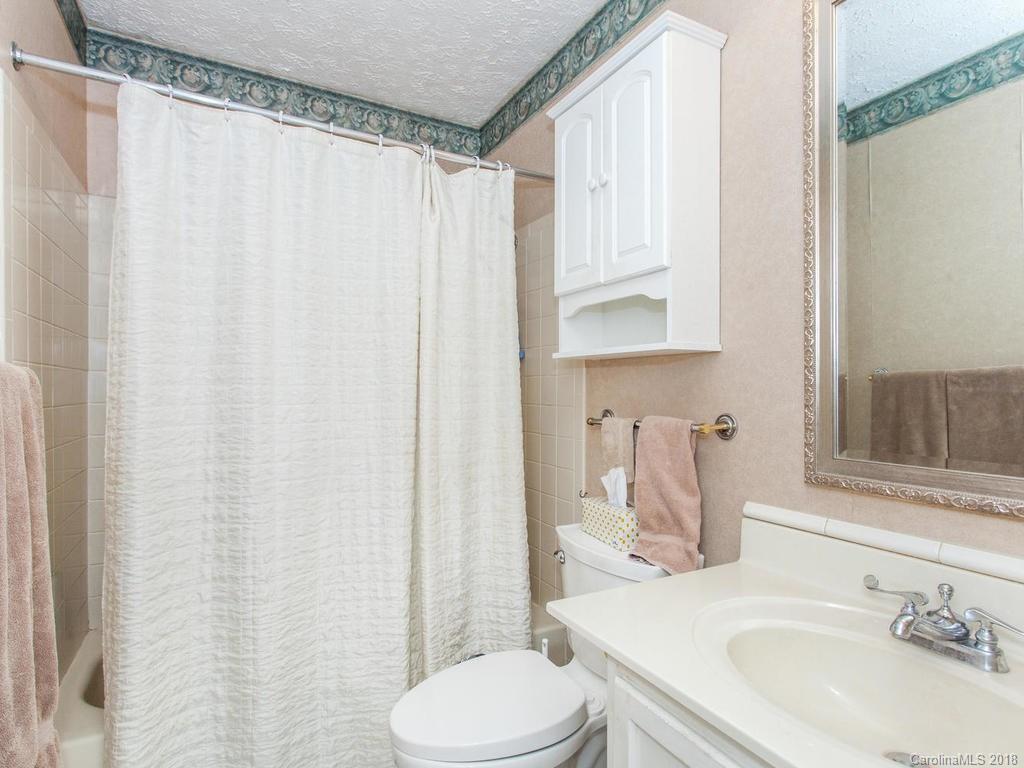 160 Kennedy Road Weaverville NC 28787