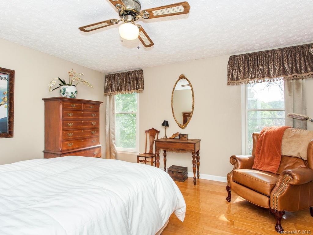 160 Kennedy Road Weaverville NC 28787