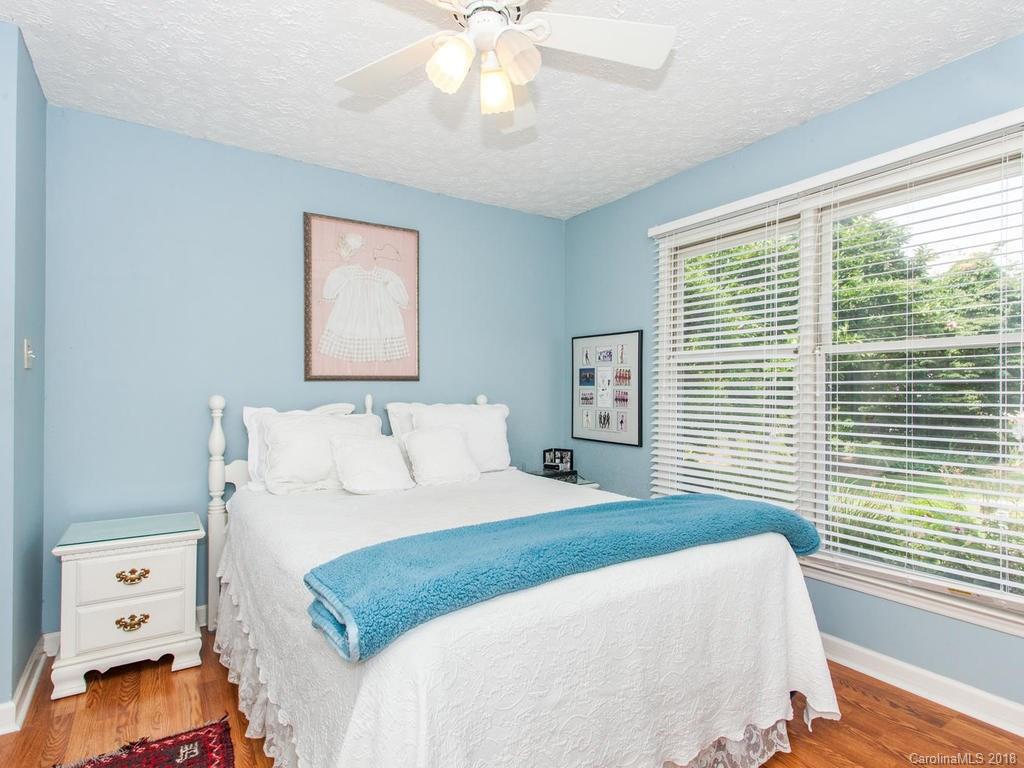 160 Kennedy Road Weaverville NC 28787