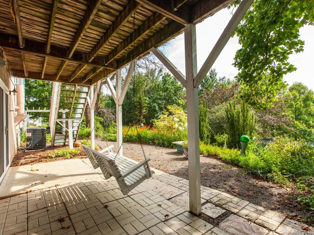 160 Kennedy Road Weaverville NC 28787