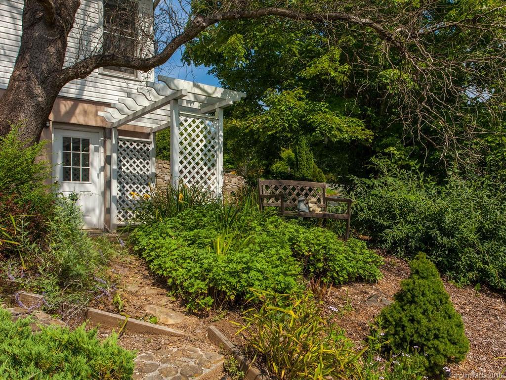 160 Kennedy Road Weaverville NC 28787