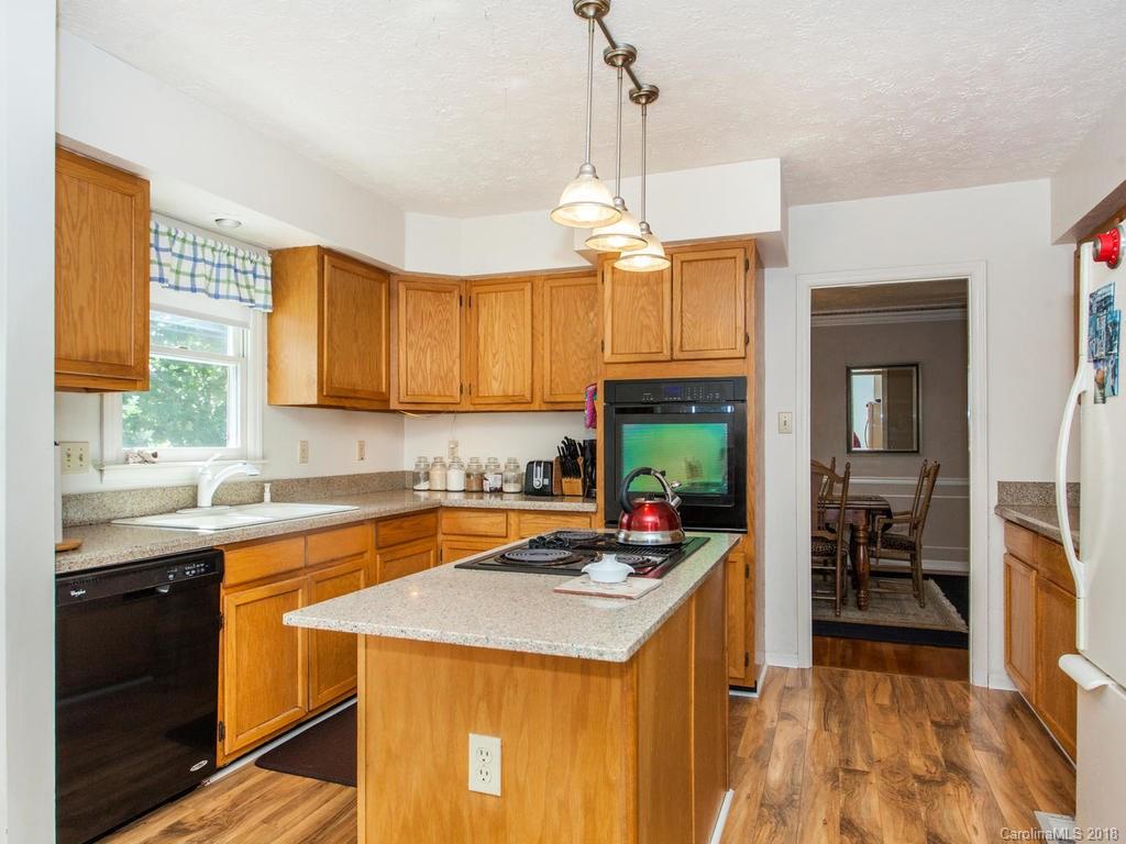 160 Kennedy Road Weaverville NC 28787