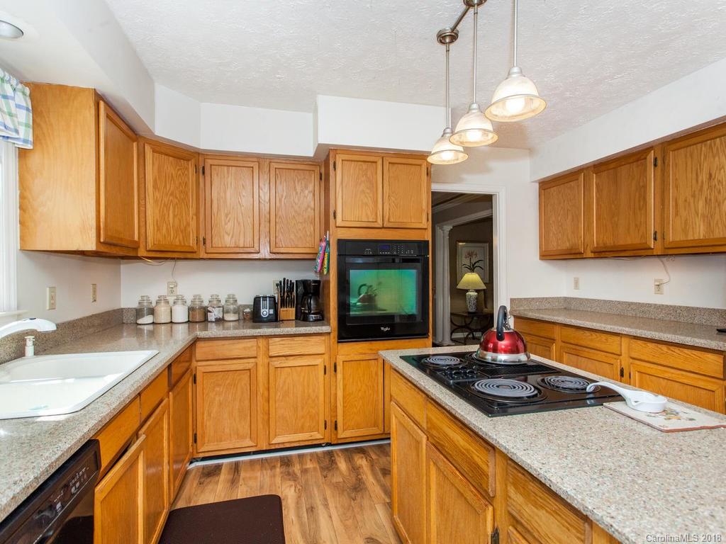 160 Kennedy Road Weaverville NC 28787