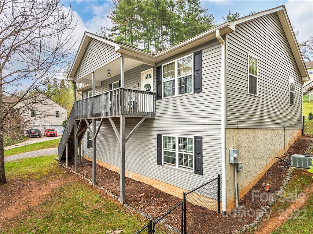 213 Old Mars Hill Highway Weaverville NC 28787
