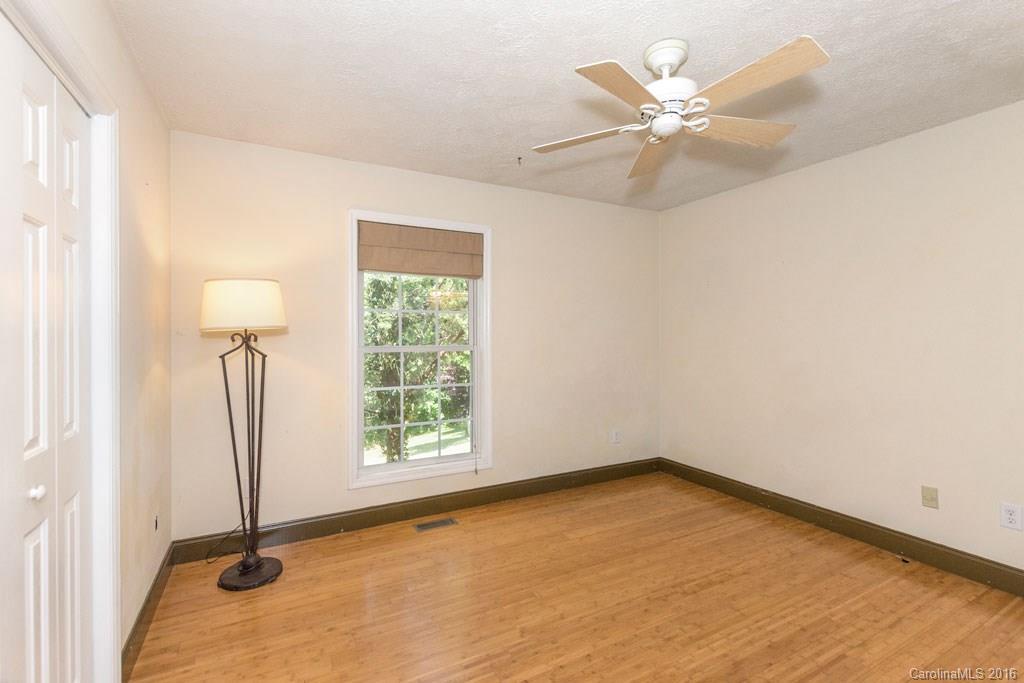 51 Upper Moffitt Road Asheville NC 28805