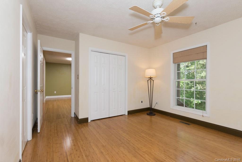 51 Upper Moffitt Road Asheville NC 28805