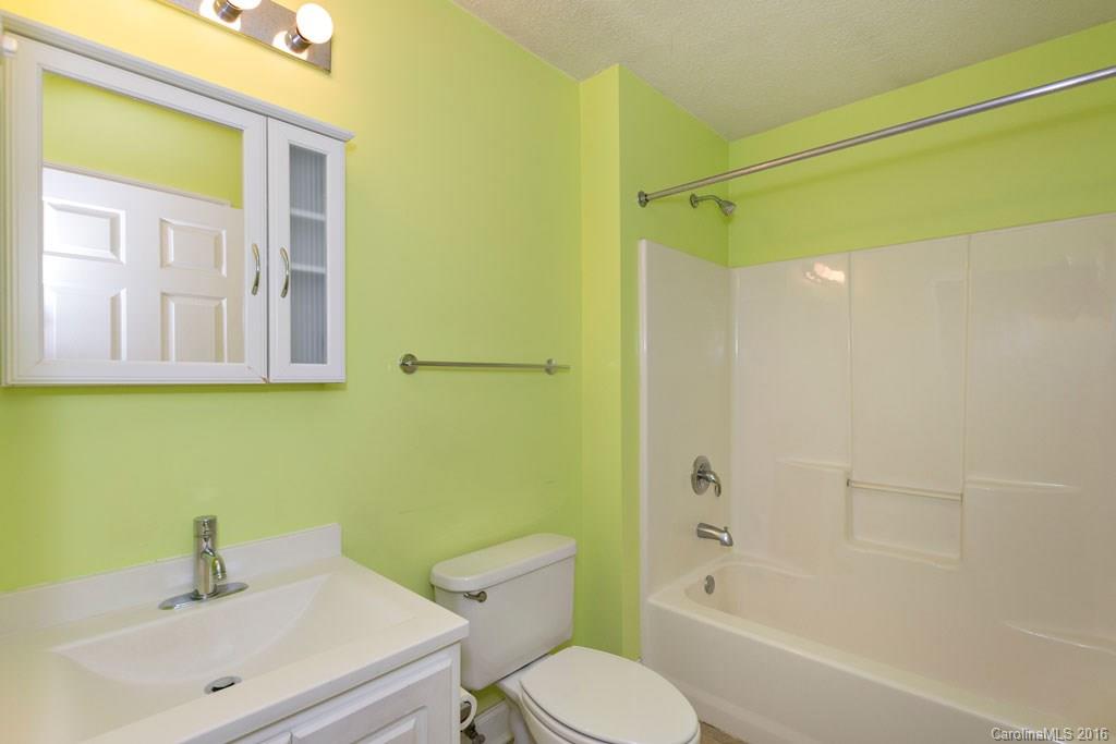 51 Upper Moffitt Road Asheville NC 28805
