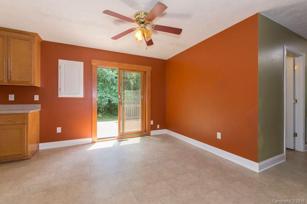 51 Upper Moffitt Road Asheville NC 28805