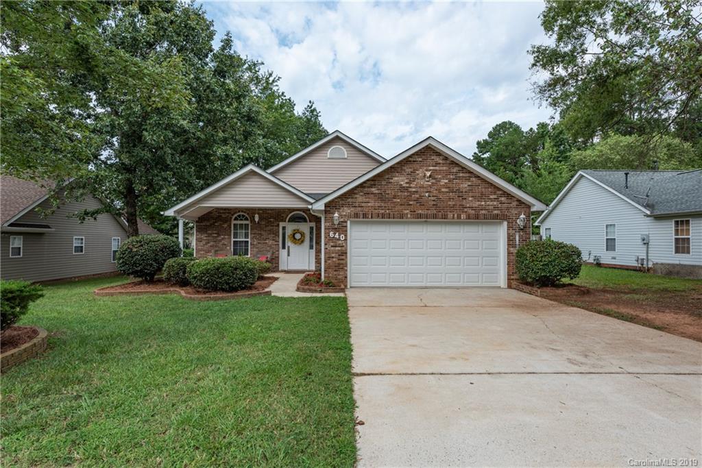 640 Lakewood Drive Matthews NC 28104