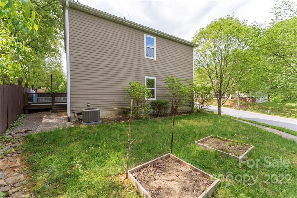 21 Triple H Drive Asheville NC 28806
