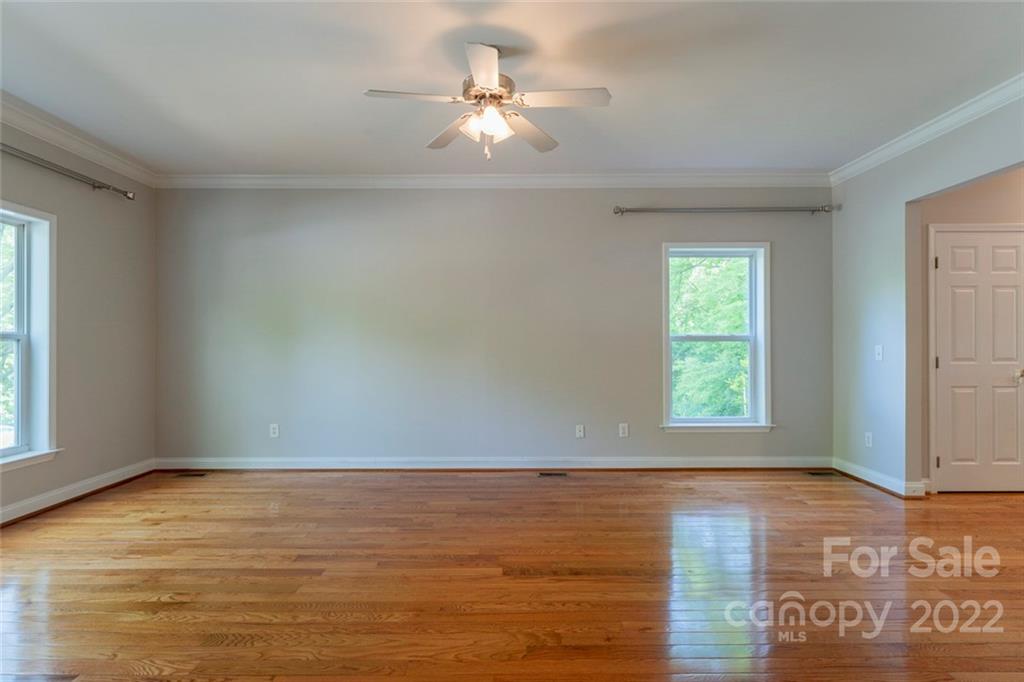 21 Triple H Drive Asheville NC 28806