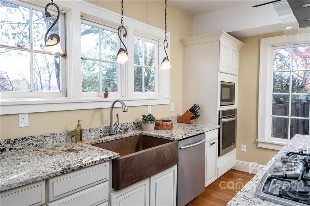 18 Normandy Road Asheville NC 28803