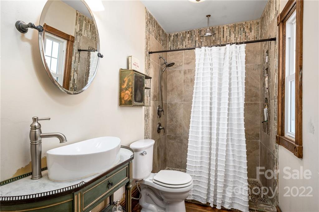 18 Normandy Road Asheville NC 28803