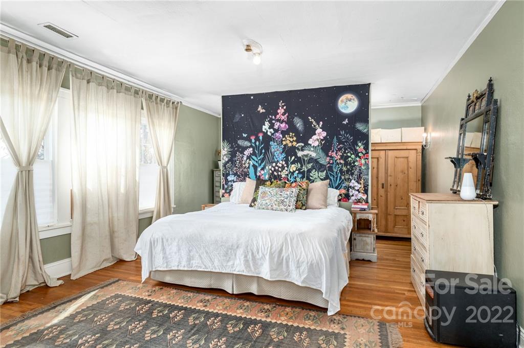 18 Normandy Road Asheville NC 28803