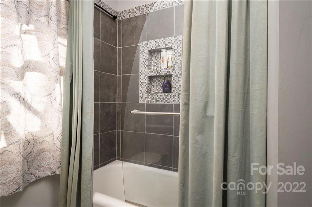 18 Normandy Road Asheville NC 28803