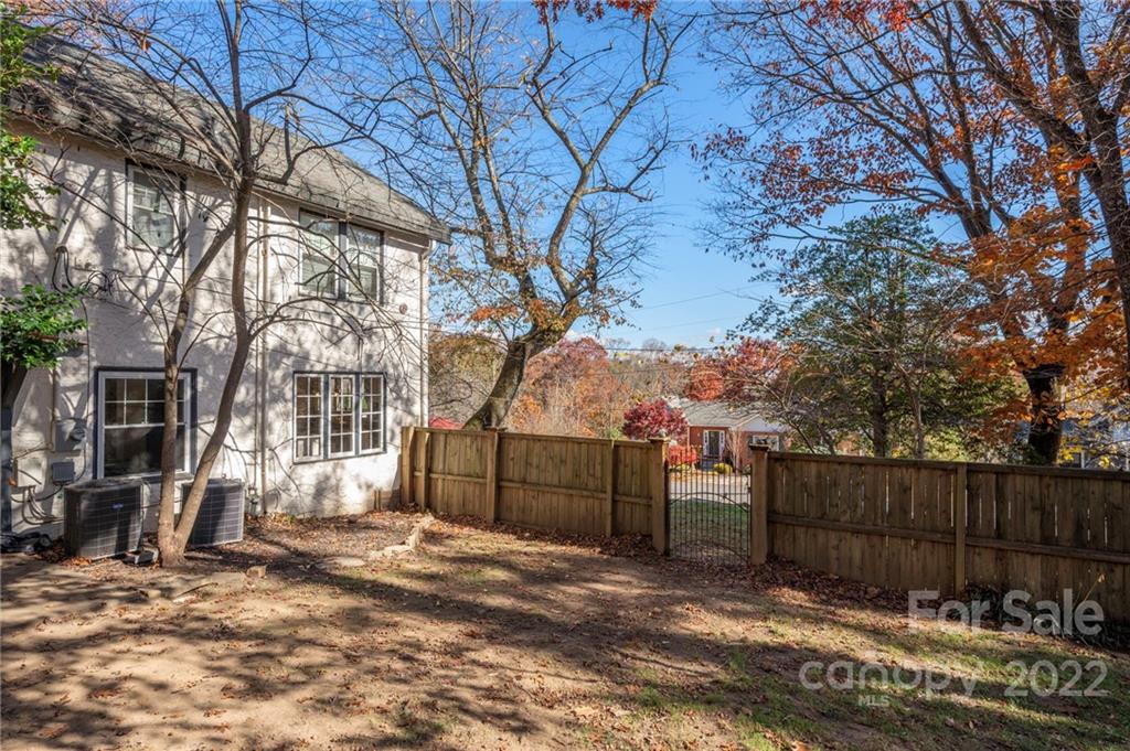 18 Normandy Road Asheville NC 28803