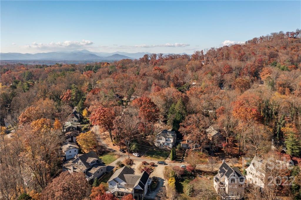 18 Normandy Road Asheville NC 28803