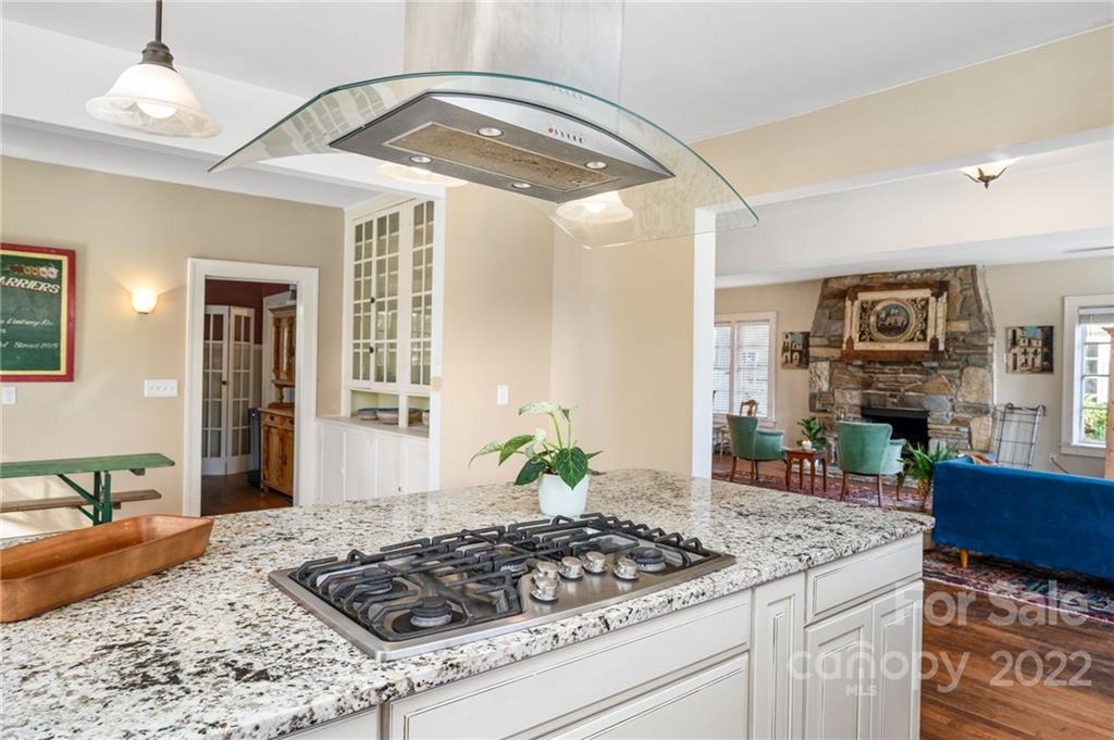 18 Normandy Road Asheville NC 28803