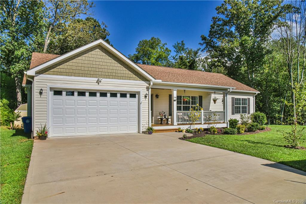206 Moody Avenue Candler NC 28715