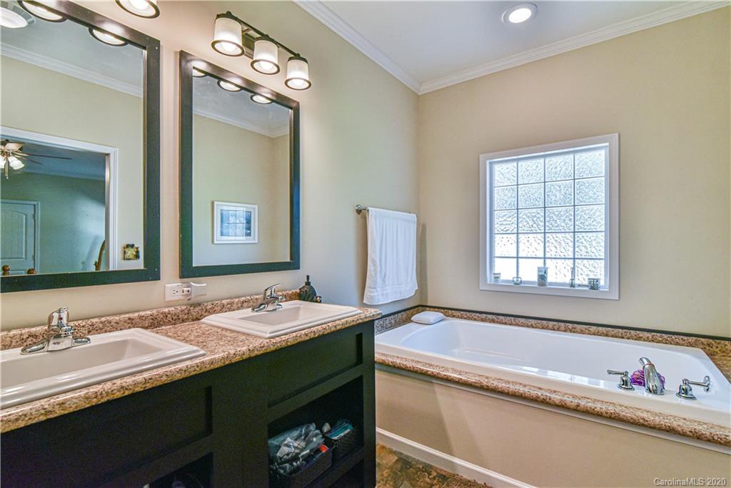206 Moody Avenue Candler NC 28715
