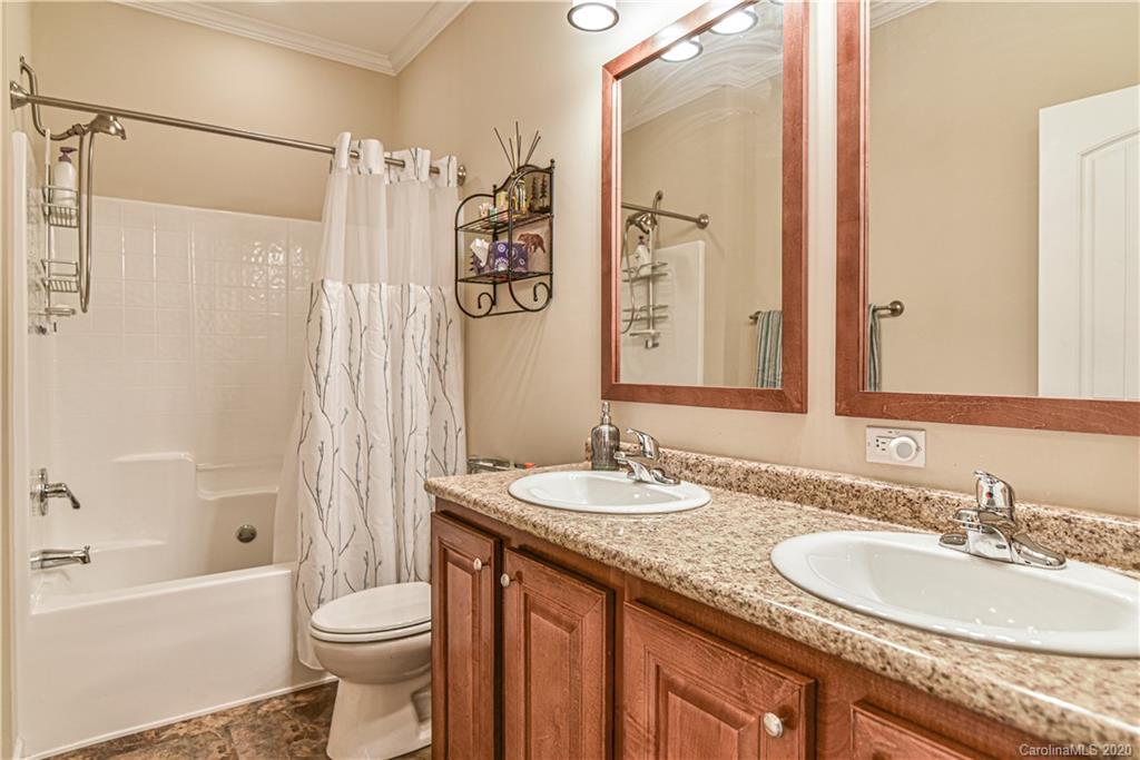 206 Moody Avenue Candler NC 28715