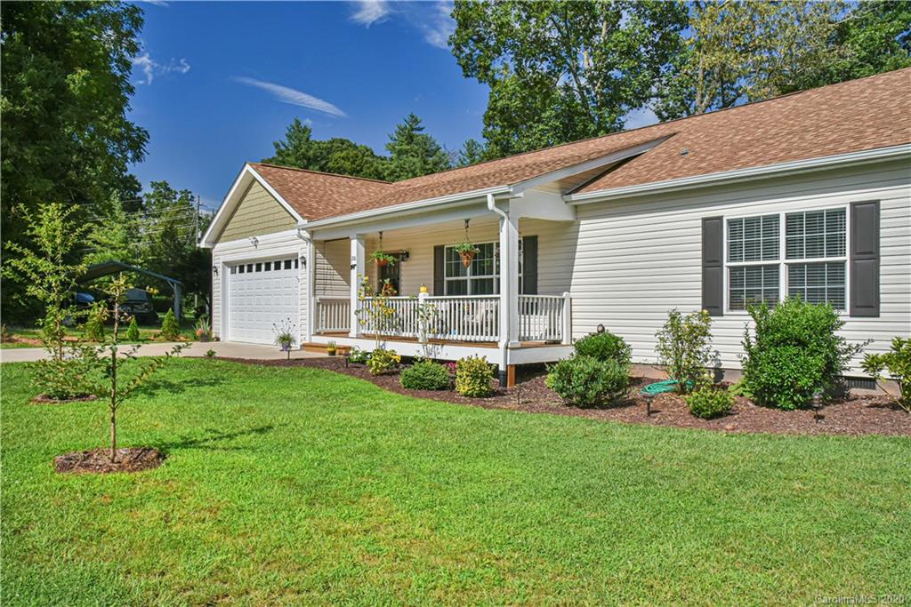 206 Moody Avenue Candler NC 28715