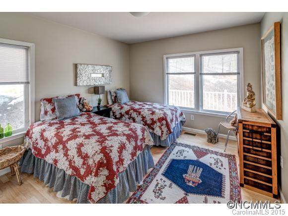 70 Mountain Ridge Drive Asheville NC 28803