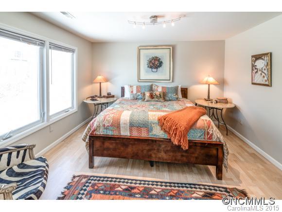 70 Mountain Ridge Drive Asheville NC 28803