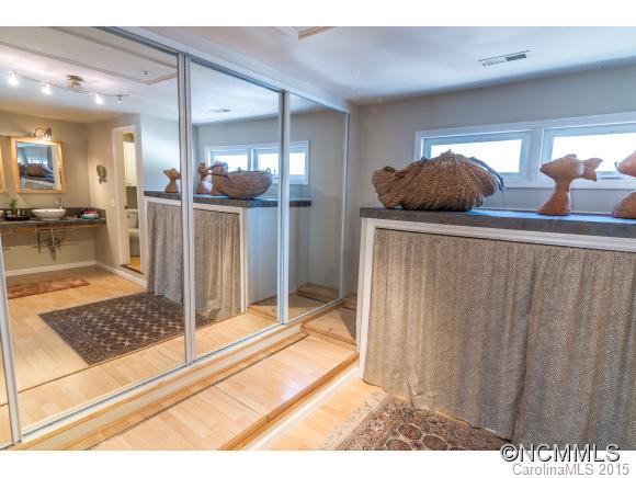 70 Mountain Ridge Drive Asheville NC 28803