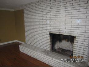 33 Rhododendron Place Asheville NC 28805
