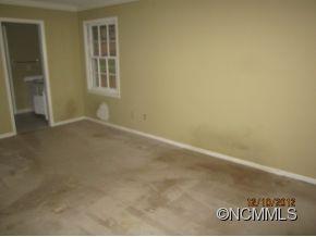 33 Rhododendron Place Asheville NC 28805