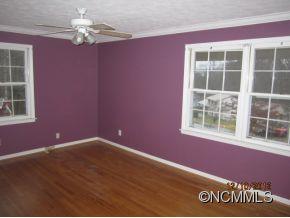 33 Rhododendron Place Asheville NC 28805