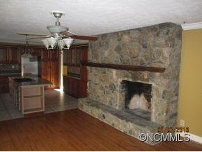 33 Rhododendron Place Asheville NC 28805