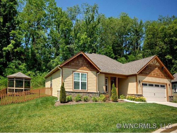 32 Pinebrook Club Drive Asheville NC 28804