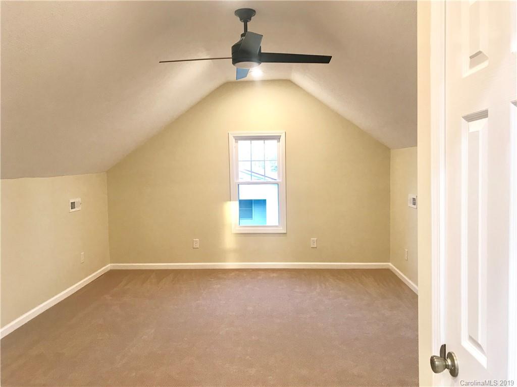 43 W Wilhemenia Street Marion NC 28752